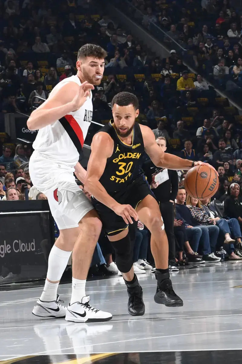 Stephen Curry wore the Black Knight colorway Li-Ning JB4 - VJ
