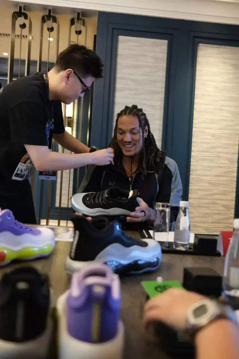 Aaron-Gordon-s-AG6-and-the-inspiration-for-the-BE-WATER-color-scheme VJSNEAKER