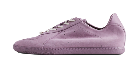 Lilac lace-up low-cut training sneaker with smooth leather upper and rubber sole