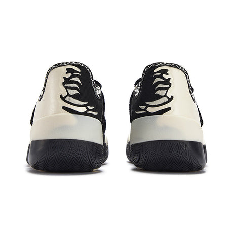 Men’s 361 Degrees Joker 2 low basketball shoes, heel view; beige panels, black sole