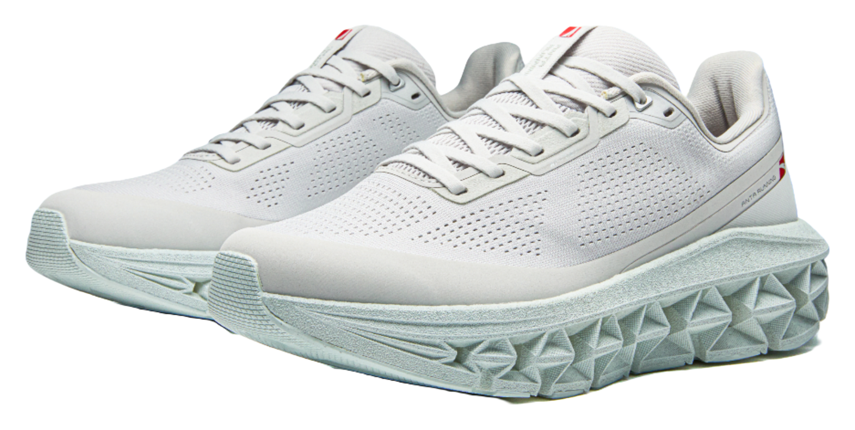 Anta low-top running shoes, light gray knit upper, lace-up, side view of thick tread sole