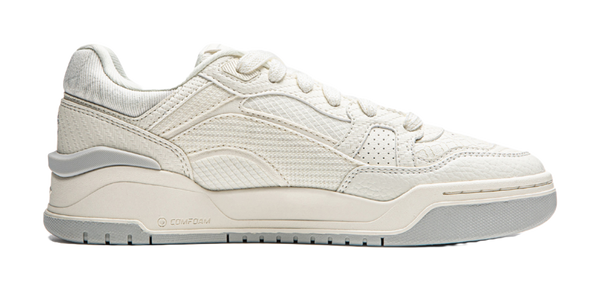 LiNing Moon White 2.0 Anti Slip Wear Resistant Breathable Height Increasing Low Top Skateboard Shoes Women's Ecru 