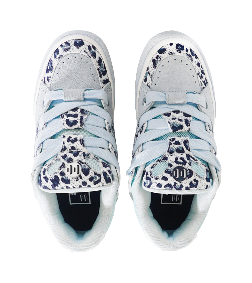 Ollieskate Cushioning, Wear Resistant Low top Skateboard Shoes Unisex White Blue 