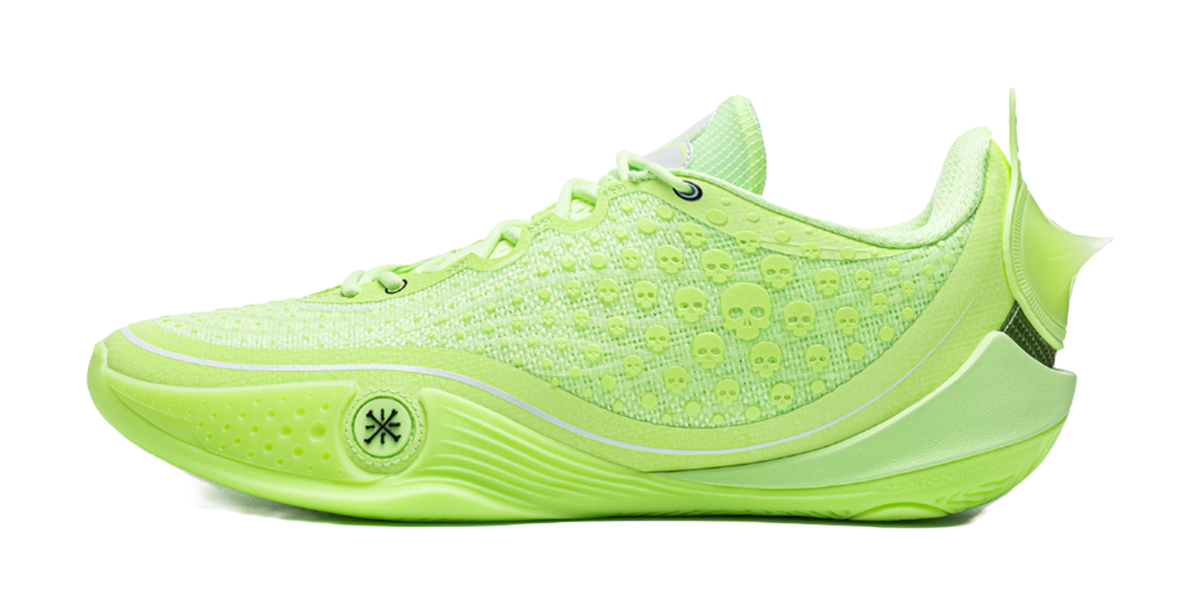 Unisex low basketball shoe in fluorescent ice green, lace-up with textured knit upper