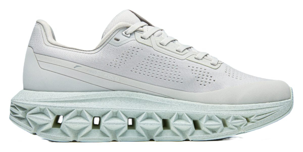 Anta low-top running shoes, light gray upper with lace-up and textured side panels