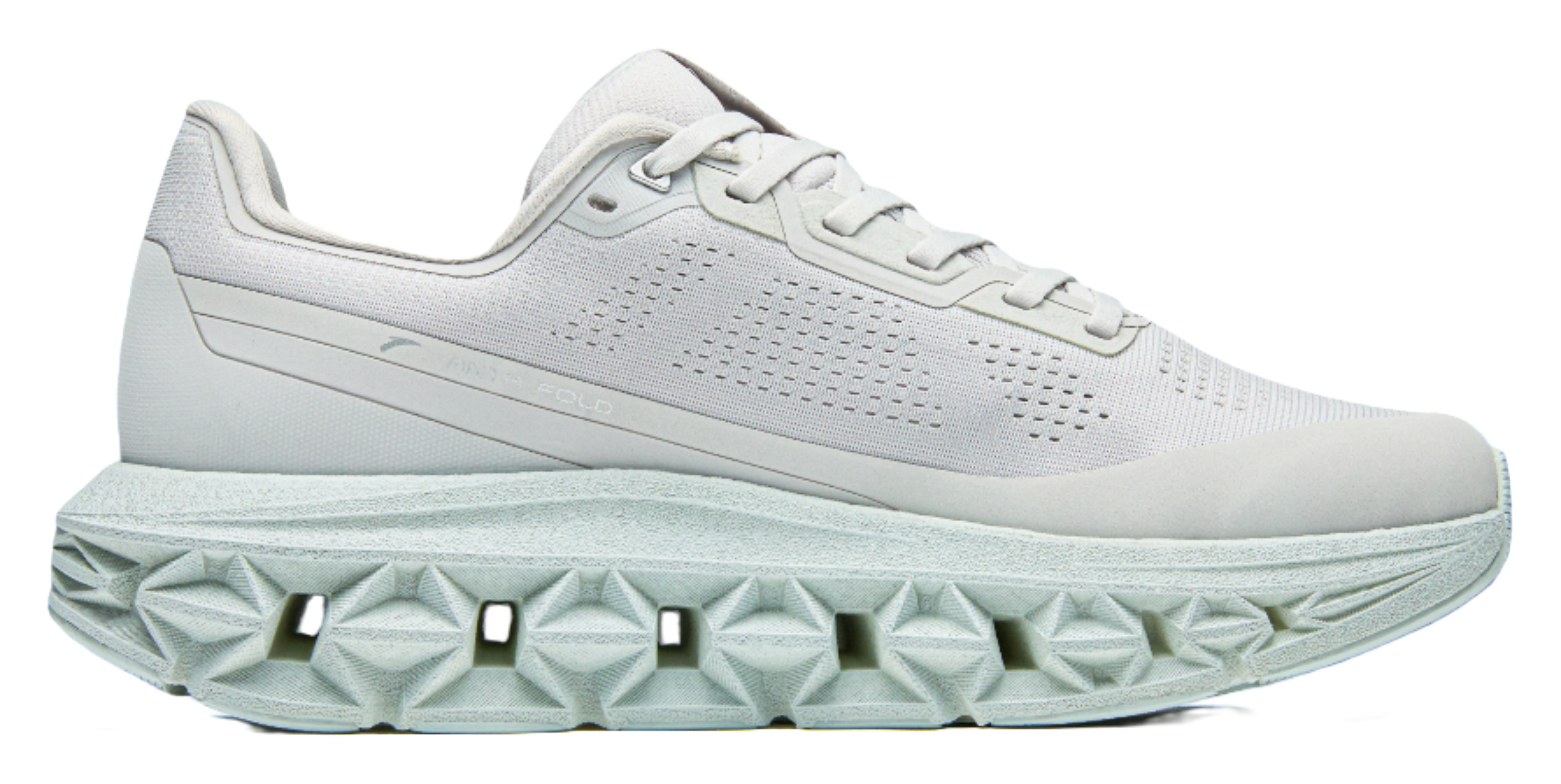 Anta low-top running shoes, light gray upper with lace-up and textured side panels