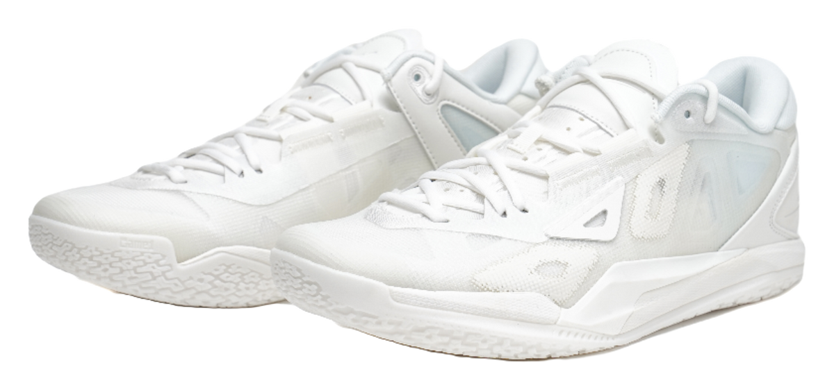 Unisex low-top basketball shoes, pure white with light blue heel lining and lace-up
