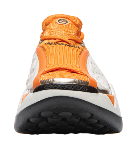 Orange Li-Ning Shadow heel and outsole close-up with black tread and white midsole support