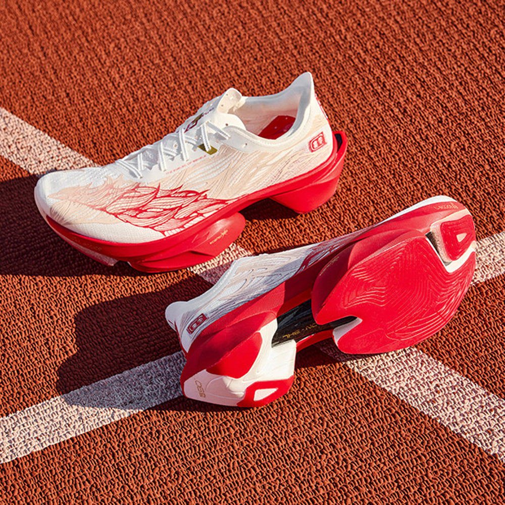 Anta C10 PRO 2.0 running shoes, white upper with red pattern, red heel outsole