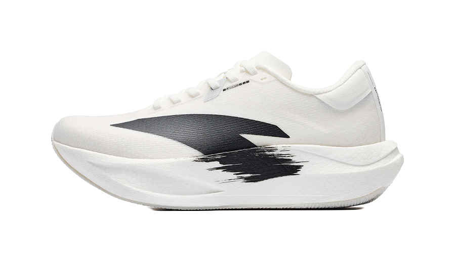Women’s low-top running shoes with white knit upper and black side accents