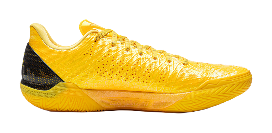 Li-Ning low basketball shoe, yellow with black heel panel and side details