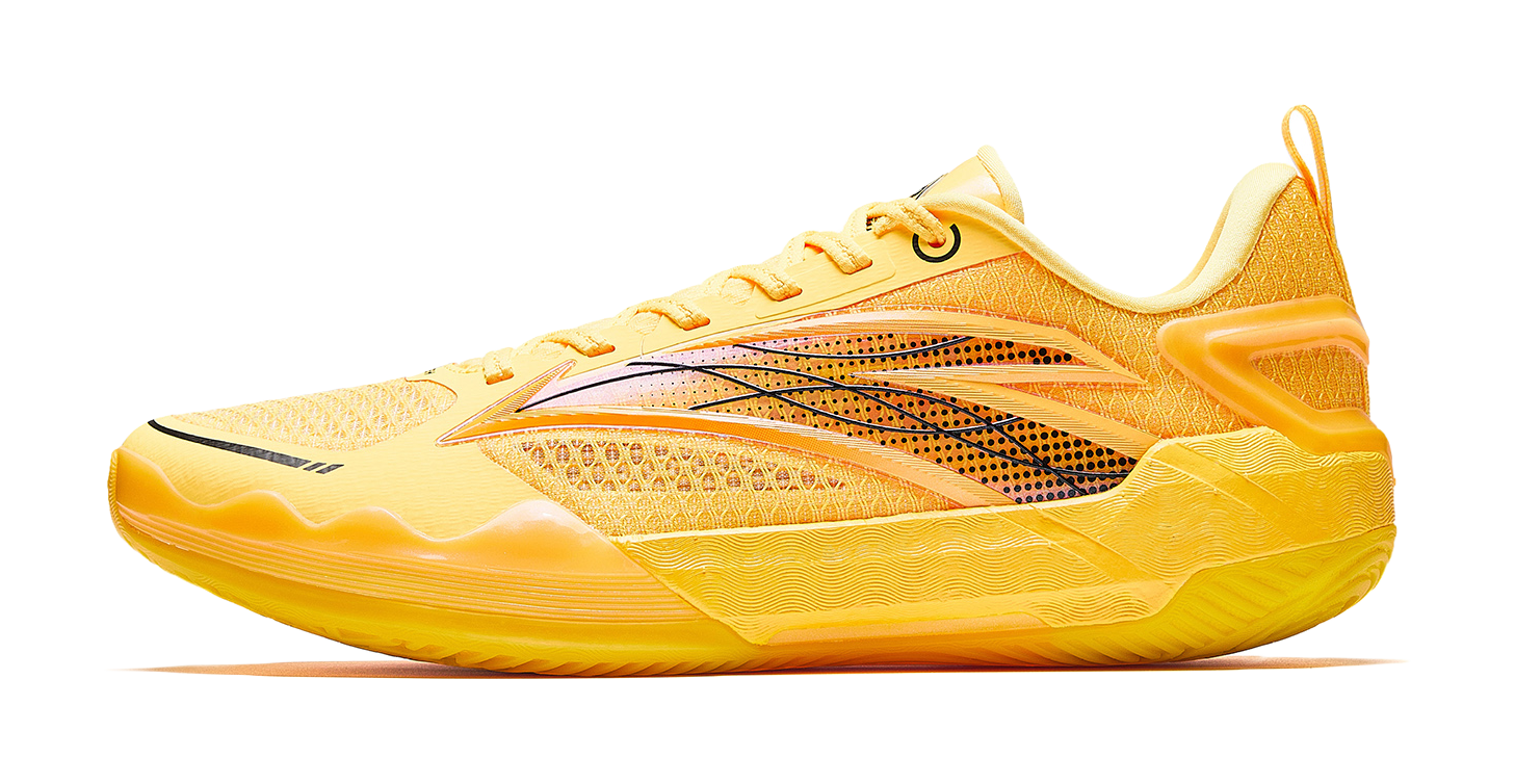Unisex basketball shoe in yellow with black detailing, lace-up, cushioned sole