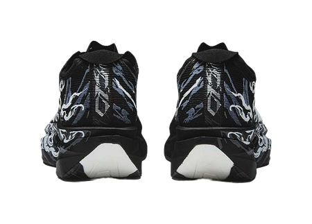 Anta low running shoe heel view, black with white swirl graphics and padded collar