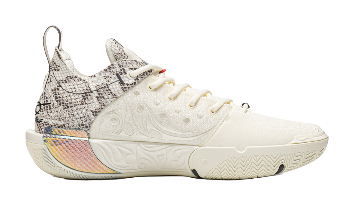Ecru and speckled mid-top basketball shoe, lace-up with padded collar and side graphic