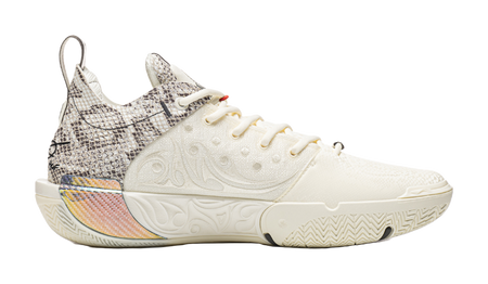 Ecru and speckled mid-top basketball shoe, lace-up with padded collar and side graphic