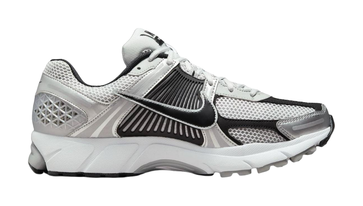 Nike Zoom Vomero 5 Metallic Silver Black  vjsneaker.com