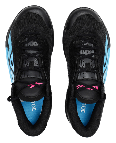 Black low-top basketball shoes with blue heel panels and lace-up forefoot.