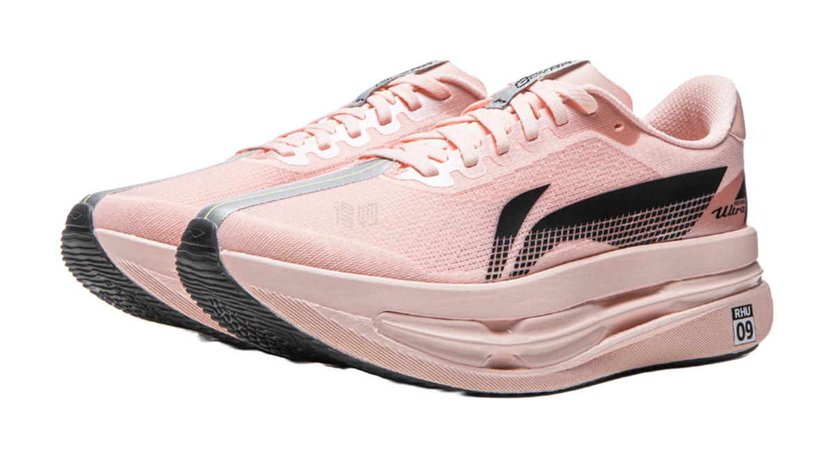 Li Ning women's low-top running shoes, front three-quarter in light pink mesh