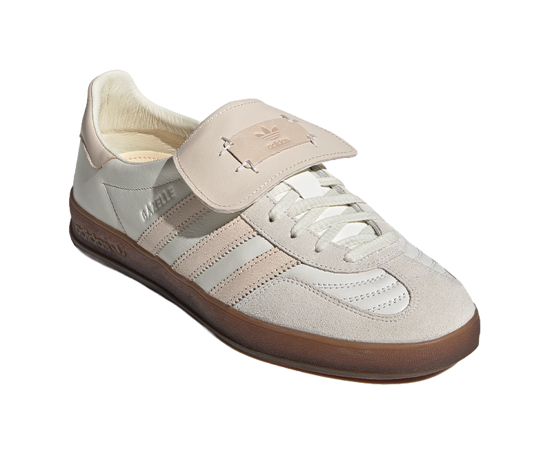 Ecru Gazelle indoor sneakers with lace-up and stitched side stripes; gum sole