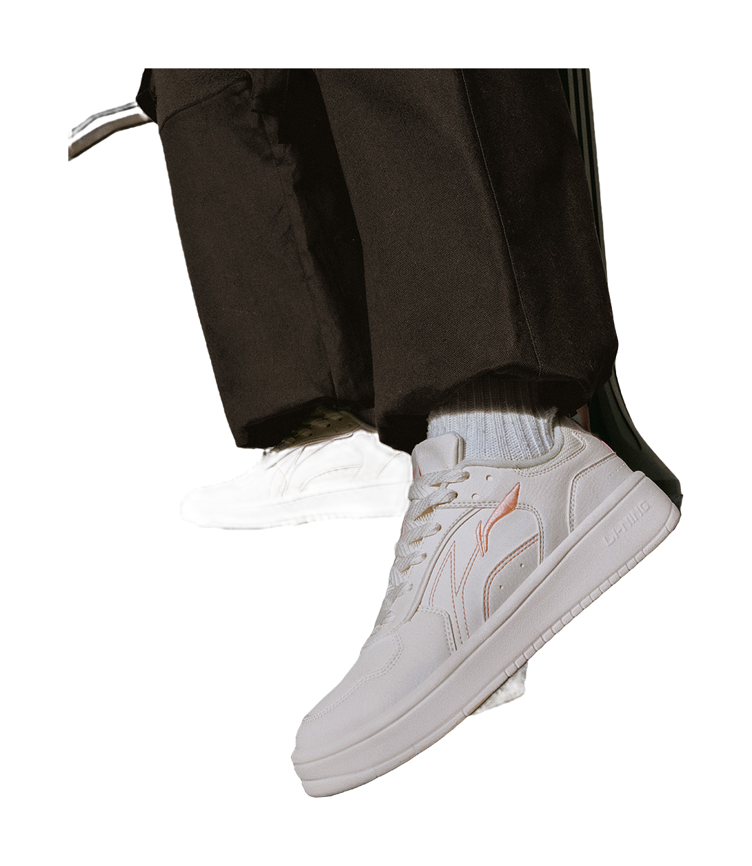 LiNing Spike Years Anti Slip Wear Resistant Breathable Height Increasing Low Top Skateboard Shoes Women's Mist White 