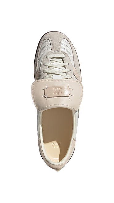 Ecru Gazelle indoor sneakers with lace-up front and logo tongue; gum sole