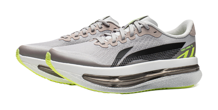 Women's low-top running shoes, front angle, calm gray knit with black midfoot and neon sole