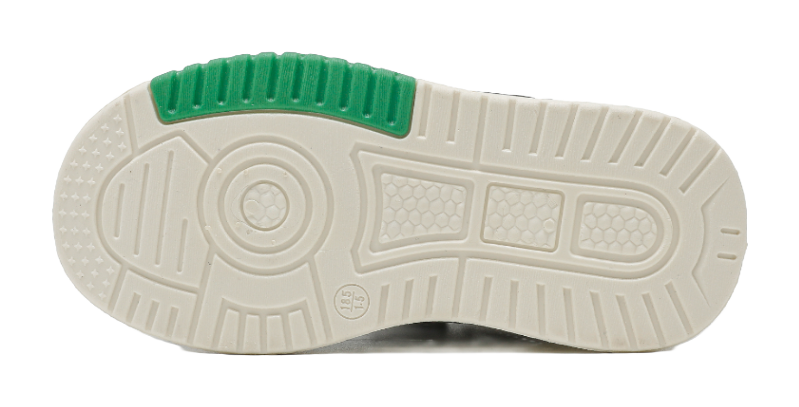 Warrior Boys Athletic Shoes Breathable Lightweight Cushioning Low top Girl Skateboard Shoes Kids  VJSNEAKER