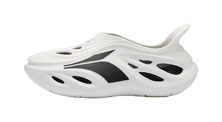 361° Swimming Whale 1 ‘Black and White'