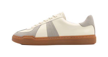 Low-top lace-up skate shoes in off-white with gray panels and tan gum sole