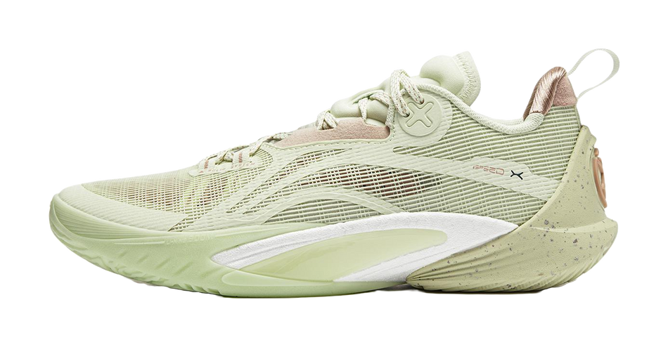 Li-Ning Speed 10 basketball shoe in light green with white sole, lace-up mesh upper