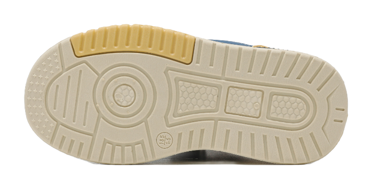 Warrior Boys Athletic Shoes Breathable Lightweight Cushioning Low top Girl Skateboard Shoes Kids  VJSNEAKER