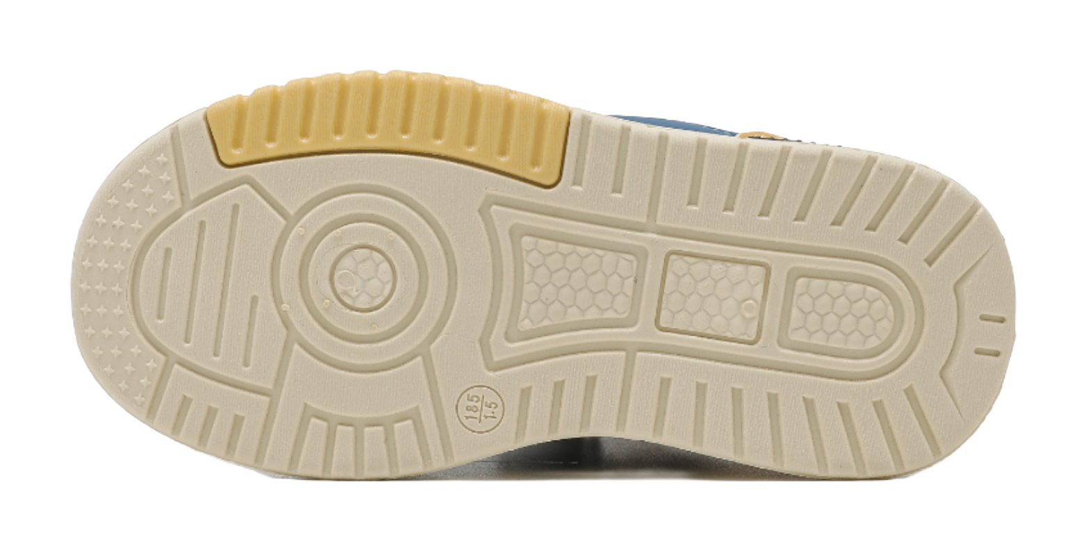 Warrior Boys Athletic Shoes Breathable Lightweight Cushioning Low top Girl Skateboard Shoes Kids  VJSNEAKER