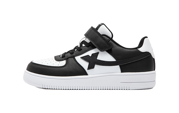 XTEP Lightweight Cushioning, Breathable, Slip Resistant Low top Skateboard Shoes Xtep White/black 33 41 Kids' 