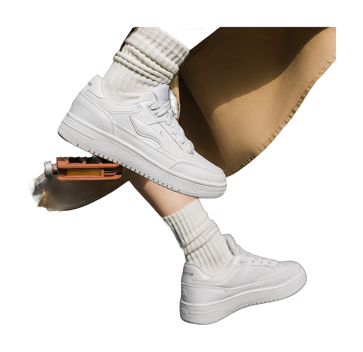 Li Ning Tianji Slip Resistant, Abrasion Resistant, Height Increasing Low top Skateboard Shoes Womens Standard White  VJSNEAKER