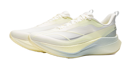 Women's low-top running shoes, off-white and pale yellow with light blue heel panel