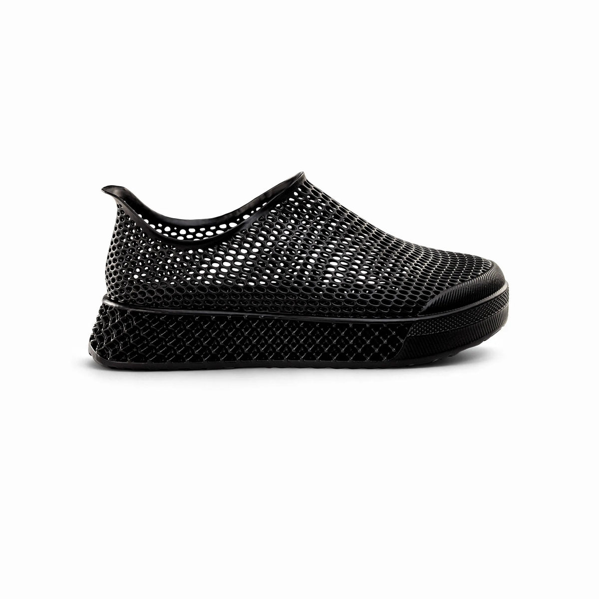 Black 3D-printed casual sneakers, mesh knit slip-on upper with black rubber sole