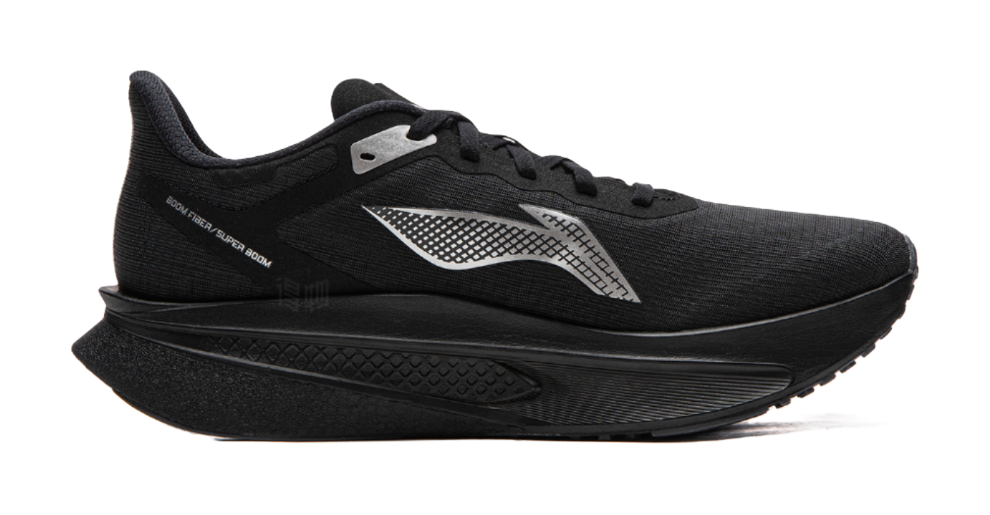 Li-Ning Feidian 6 running shoe, black upper with white side logo, thick cushioned sole.