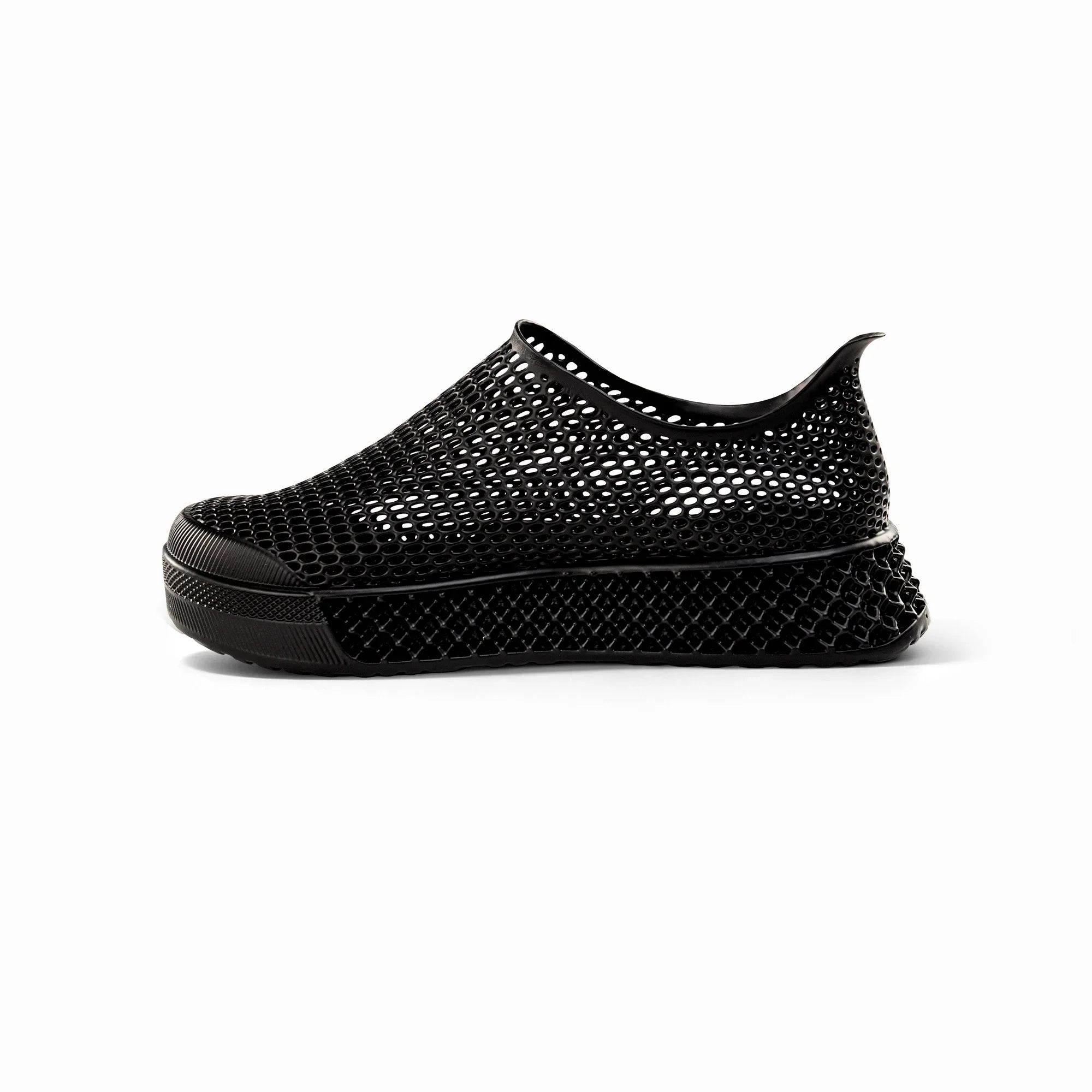 Black 3D-printed casual sneakers with textured mesh upper and low-profile sole