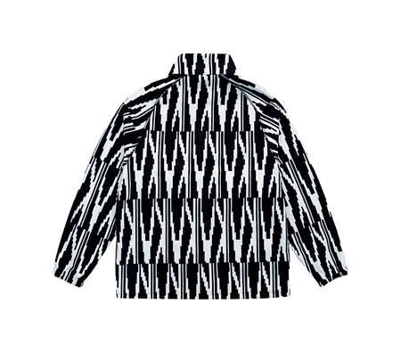 Zip-up sweatshirt jacket with all-over black and white pattern, front zip, stand collar.