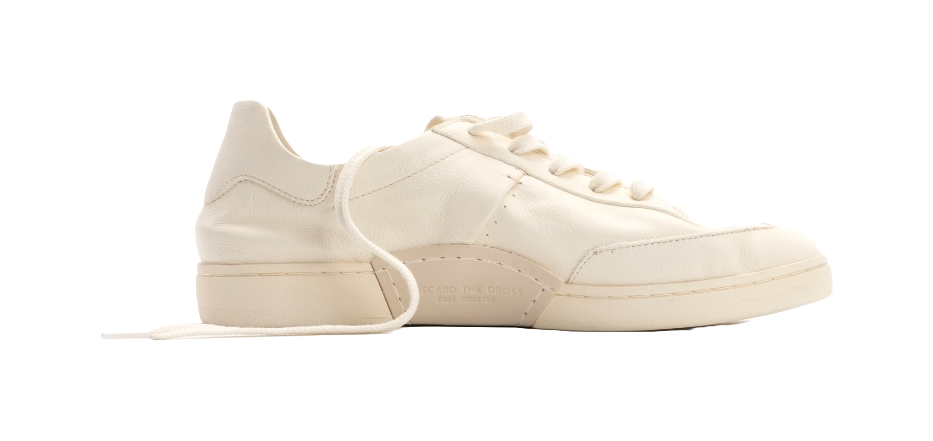 Unisex low-top lace-up trainers in antique white, angled front view