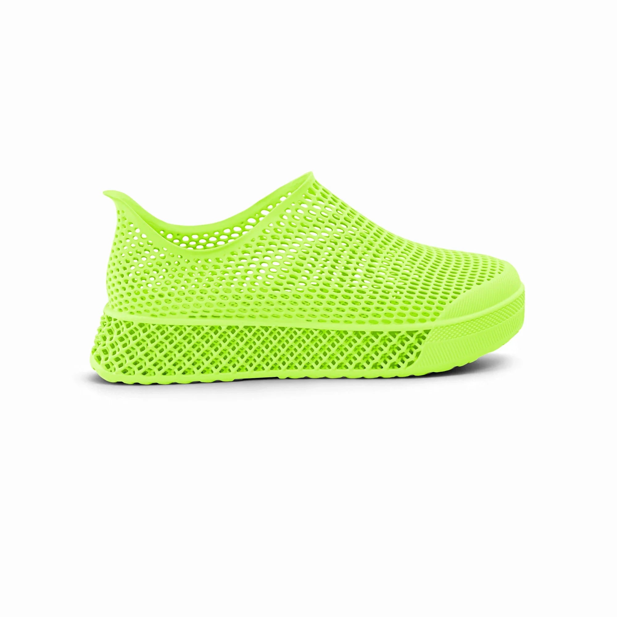 Green slip-on casual sneakers with 3D printed mesh upper and low sidewall sole