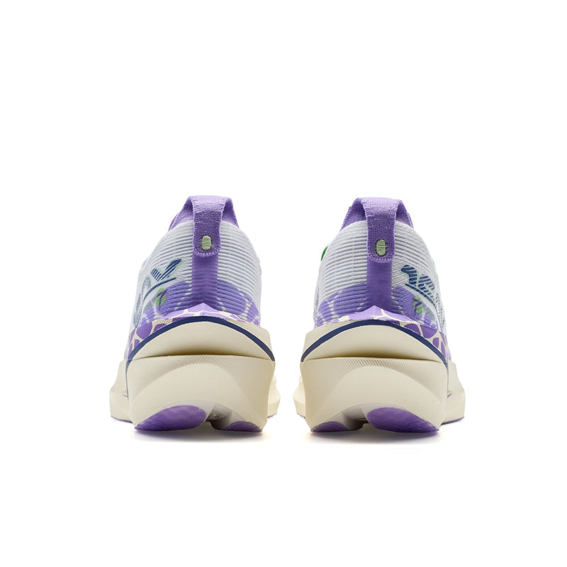 Women’s running shoes rear view, purple heel tabs and white-and-purple cushioned sole