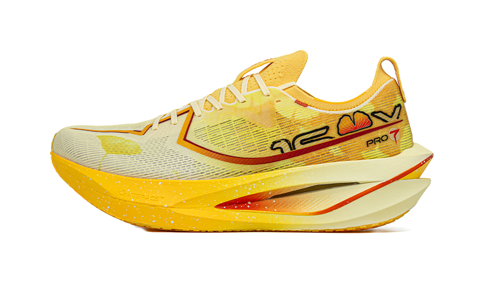 Men's lace-up racing shoe, yellow mesh upper, white midsole, orange accents.
