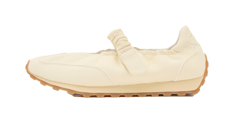 Light yellow Mary Jane low-top shoes with top strap and padded collar