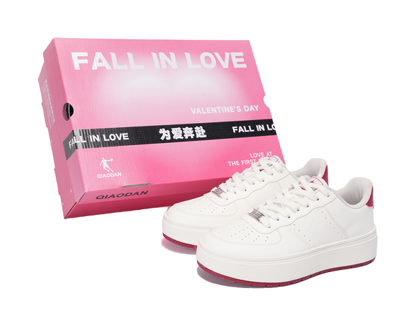 QIAODAN Five Centimeters Skateboard Shoes Women's Low top Ivory Iron Red 