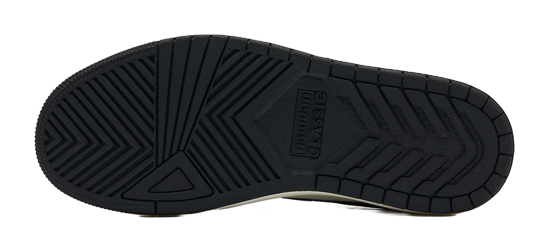 QIAODAN Slip Resistant, Abrasion Resistant, Lightweight, Breathable Low top Skateboard Shoes Men's Black White 