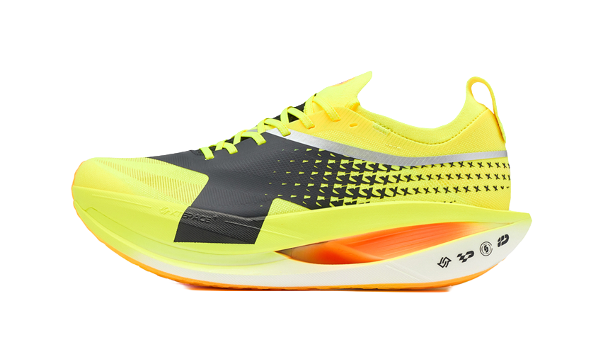 XTEP 160X 8.0 ULTRA "Chasing Light" 974319110092 - Carbon Plate Running Shoe Unisex Yellow