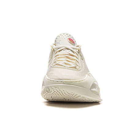 Men's basketball shoe in paper white, front/side view with lace-up upper and textured toe area