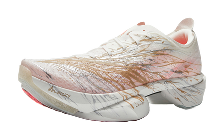 Marathon racing shoes with white and bronze-gold patterned upper, front 3/4 view