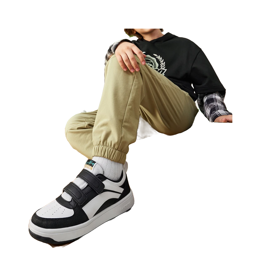 LINING YOUNG Sports Life Collection Anti Slip Wear Resistant Low Top Kids' Skateboarding Shoes Black White Kids' 